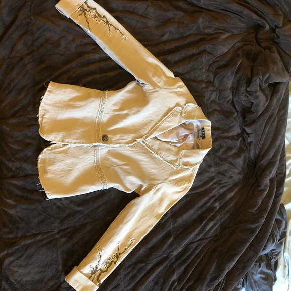 Statement Jacket/Blazer - Picture 2 of 7